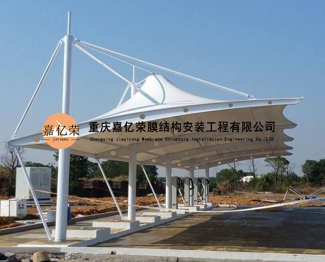 膜結(jié)構(gòu)車棚表面裁剪縫時要注意什么