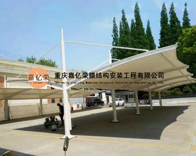 膜結(jié)構(gòu)停車棚怎么防止積水